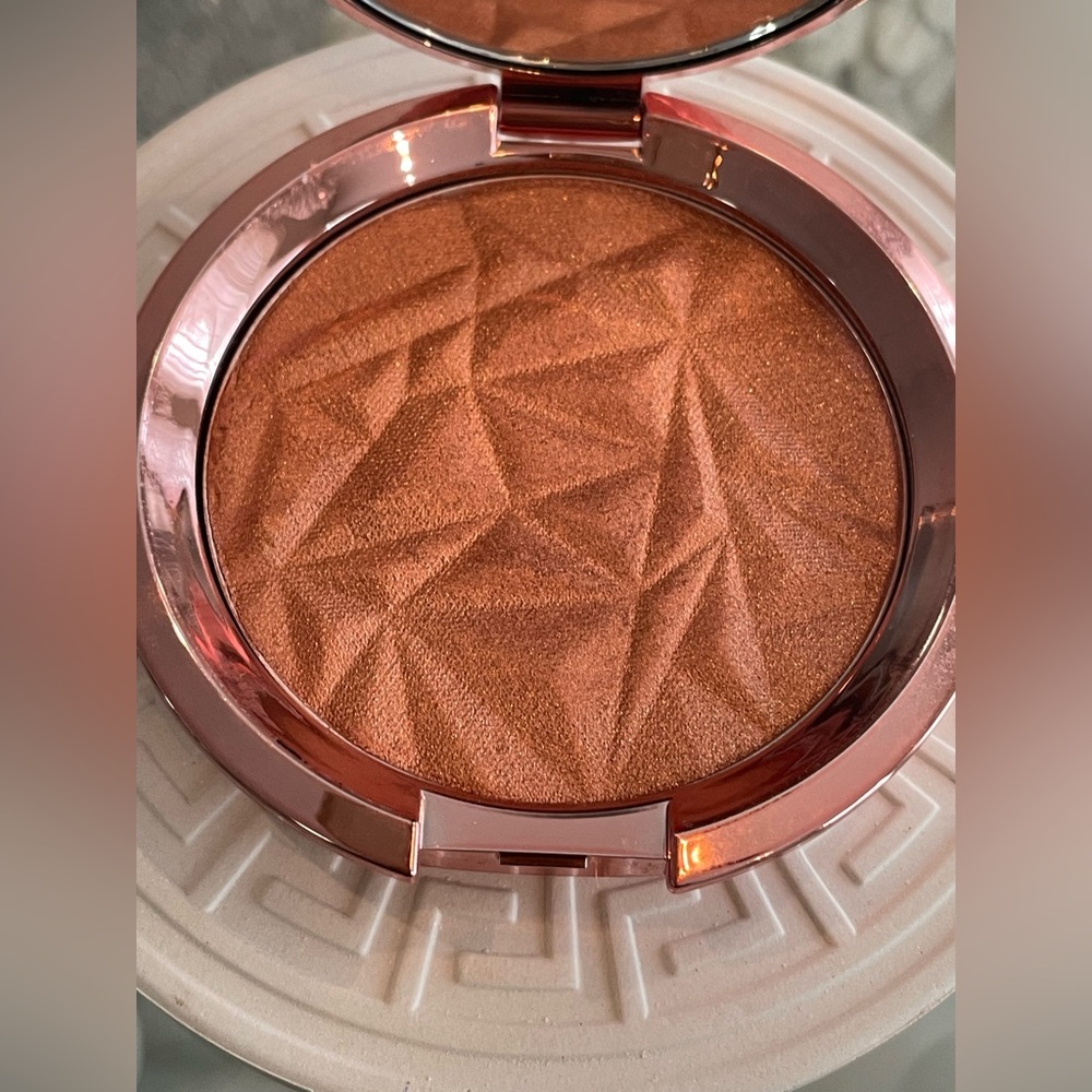 ✨ BECCA Shimmering Skin Perfector™️ BLUSHED COPPER, Limited Edition FW5